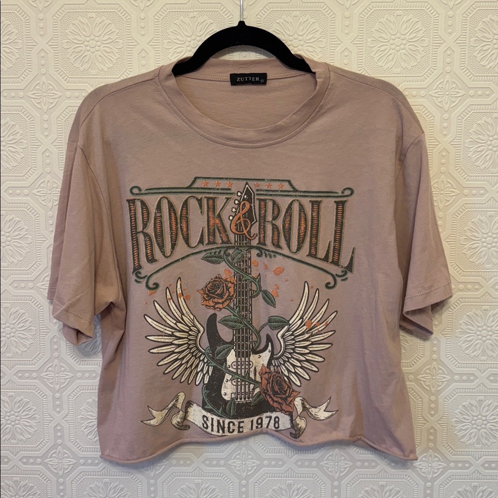Rock & Roll Blush Pink Cropped T-Shirt Size Medium